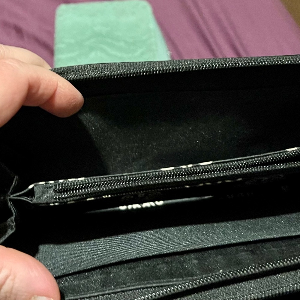 Jessica Simpson Wallet - Picture 2 of 3